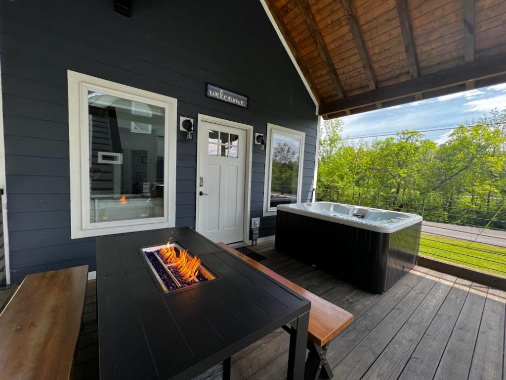 Апартаменти Modern Smoky Mountain Tiny House Піджен-Фордж Екстер'єр фото